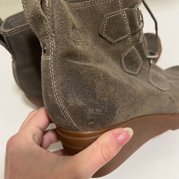 Sorel Toronto Wedge Suede Olive Green Booties Size 9 - Picture 7 of 8